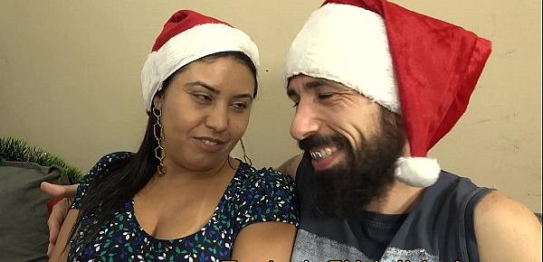  Padrasto Noel fez uma surpresa para sua enteada novinha na noite de Natal  (Paola Gurgel)